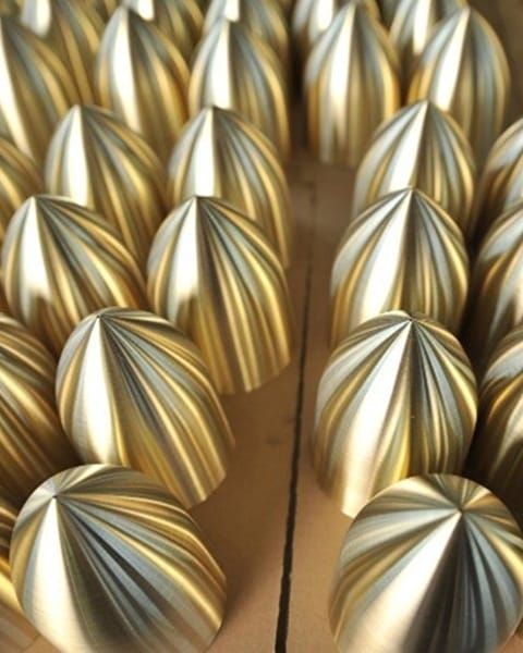 High‑precision copper transmitter shell for UAV applications, manufactured by metal spinning with a 2mm wall thickness and Ø182×H320 dimensions. Finished with a polished surface for enhanced appearance and corrosion resistance, offering excellent strength