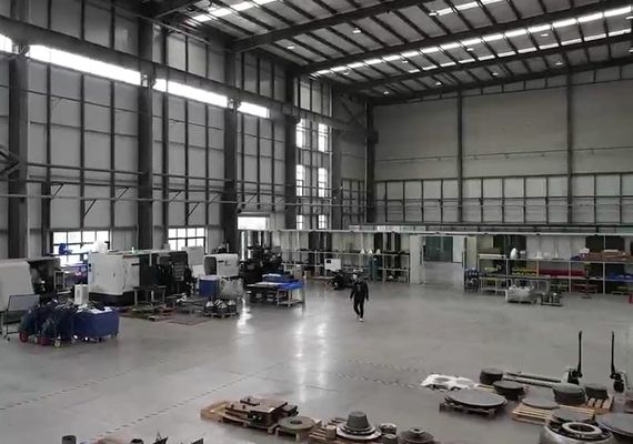 high‑precision CNC metal spinning machines, supporting stainless steel, carbon steel, and aluminum in various thicknesses. With a wide equipment range and large-scale capacity, we ensure fast production cycles, stable quality, and rapid delivery